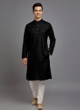 Tibra Collection Men Solid Straight Kurta(Black)