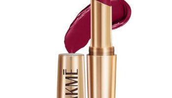 Lakme Powerplay Priming Matte Lipstick, Smooth Matte Finish, Lightweight Lipstick, Smudgeproof, Lasts 16Hrs, Hydrates Lips, Red Velvet, 3.6G