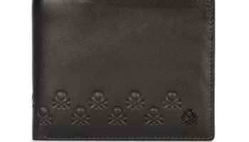 United Colors Of Benetton Men Rfid Protected Erlach Global Coin Wallet – Black, No. Of Card Slot: 4 | Embossed Global Coin Wallet With Side Closure | Leather