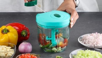 Cello Magic Hand Chopper Xl | Multi Utility Chopper | 5 Stainless Steel Blades | Vegetable And Fruits Chopper | 15 Cuts One Pull | (Chopper, Blade, Whipper) | 900 Ml| Green