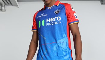 Puma Printed Men V Neck Red T-Shirt