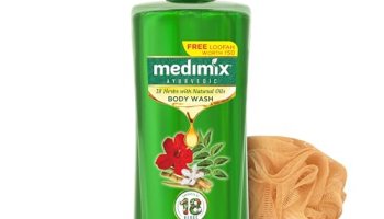 Medimix Ayurvedic Bodywash 18 Herbs & Natural Oils For Healthy & Refreshed Skin | Shower Gel For Soft, Nourished & Glowing Skin | Herbal | Paraben-Free & Sulphate-Free 250Ml+50Ml Extra