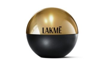 Lakme Xtraordin-Airy Mattereal Mousse Foundation, Matte Finish, Minimizes Pores, Has Spf8, 06 Almond Honey 25G
